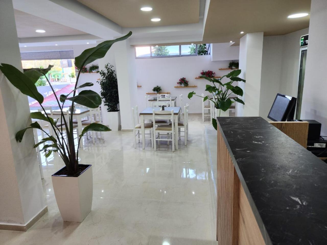 Ventus Hotel Ksamil Exterior photo